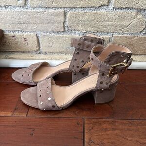 New Vince Camuto Tan Suede Studded Sandals